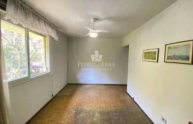 Imagem: O depósito possui 4 Vagas na garagem, 153m² de Área e está