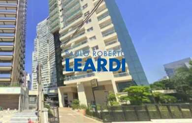 Imagem: O depósito possui 4 Vagas na garagem e 104m² de Área e está