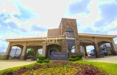 Imagem: O terreno possui 307m² de Área e está localizado em Roncáglia