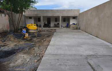 Imagem: A casa possui 2 Dormitórios, 2 Banheiros, 80m² de Área e