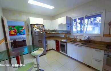 Imagem 12: Casa Triplex Mobiliada Climatizada no Condomínio Portugal Flores 370m² 4 Quartos 3 suítes