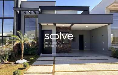 Imagem: A casa em condomínio possui 3 Dormitórios, 2 Banheiros, 3