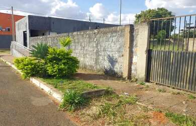 Imagem: O terreno possui 560m² de Área e está localizado em Recanto