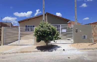 Imagem: A casa possui 2 Dormitórios e está localizado em Duartina