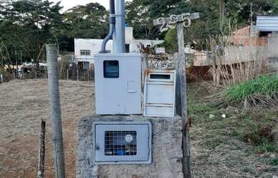 Imagem: O terreno à venda possui 200m² de Área e está localizado