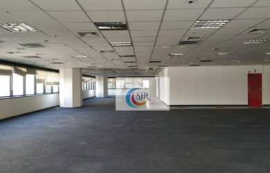 Imagem: O depósito possui 5 Vagas na garagem, 508m² de Área e está