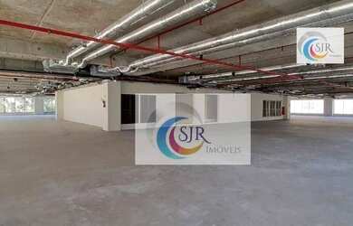 Imagem: O depósito possui 5 Vagas na garagem e 516m² de Área e está