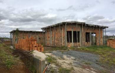 Imagem 2: Casa em Condomínio para Venda - Cerejeiras, Guararema - 257m², 8 vagas