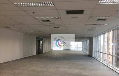 Imagem: O depósito possui 5 Vagas na garagem, 449m² de Área e está