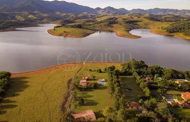 Imagem 16: Pé na água na represa de Piracaia, com ótima topografia, bairro de...