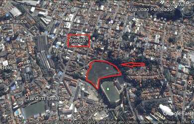Imagem: O terreno possui 21.500m² de Área e está localizado em Centro