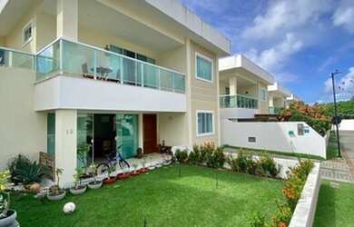 Imagem: A casa em condomínio possui 4 Dormitórios, 4 Banheiros, 2