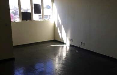 Imagem: O depósito possui 1 Vaga na garagem, 26m² de Área e está