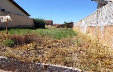 Imagem: O terreno possui 360m² de Área e está localizado em Jardim