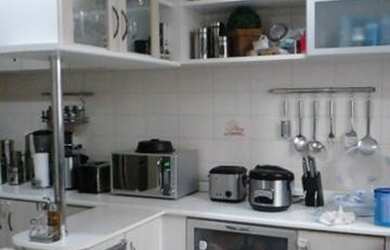 Imagem: A casa possui 3 Dormitórios, 3 Banheiros, 1 Vaga na garagem