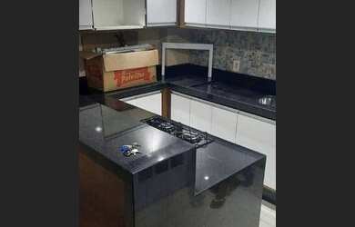 Imagem: A casa em condomínio possui 2 Dormitórios, 1 Banheiro, 64m²