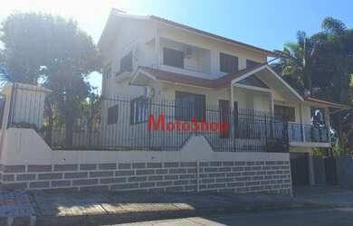 Imagem 1: Casa com 4 dormitórios, venda por R$ 1.200.000 ou aluguel por R$ 4.500/mês...