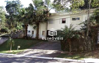 Imagem: A casa em condomínio possui 4 Dormitórios, 5 Banheiros, 5