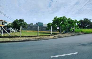 Imagem: O terreno possui 390m² de Área e está localizado em Jardim