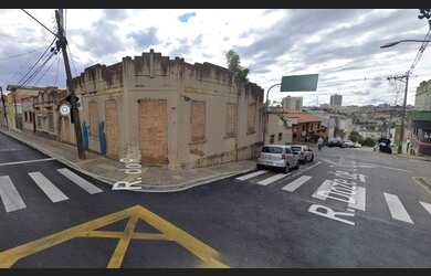 Imagem: O terreno possui 225m² de Área e está localizado em Centro