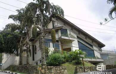 Imagem: A casa em condomínio possui 3 Dormitórios, 1 Banheiro, 3 Vagas