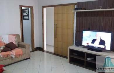 Imagem: A casa possui 4 Dormitórios, 4 Banheiros, 3 Vagas na garagem