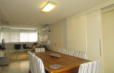 Imagem: O apartamento possui 3 Dormitórios, 2 Banheiros, 2 Vagas na