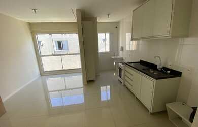 Imagem: O apartamento possui 2 Dormitórios, 2 Banheiros, 2 Vagas na