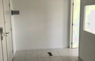 Imagem: O depósito possui 1 Vaga na garagem, 30m² de Área e está