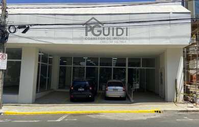 Imagem: O depósito possui 3 Vagas na garagem, 747m² de Área e está