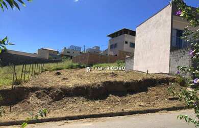 Imagem: O terreno possui 288m² de Área e Imóvel novo e está localizado