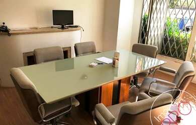 Imagem: O depósito possui 5 Vagas na garagem, 503m² de Área e está