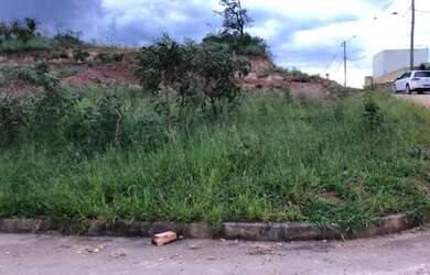 Imagem: O terreno possui 360m² de Área e está localizado em São