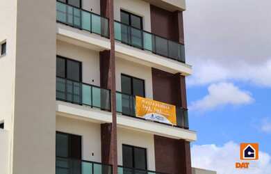 Imagem: O apartamento possui 3 Dormitórios, 2 Banheiros, 2 Vagas na