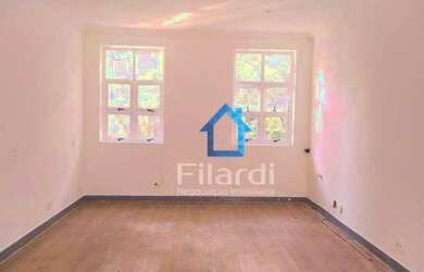 Imagem: O depósito possui 131m² de Área e está localizado em Pinheiros