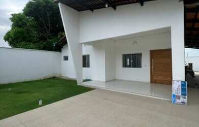 Imagem: A casa possui 3 Dormitórios, 4 Banheiros, 4 Vagas na garagem