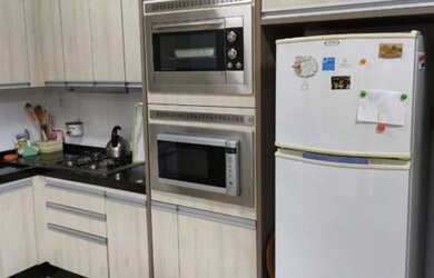 Imagem 3: Casa na Escola Agrícola. Churrasqueira, Imóvel novo, Guarda roupae240m²...