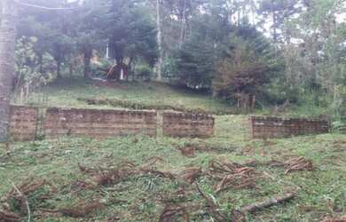 Imagem: O terreno possui 650m² de Área e está localizado em Visconde