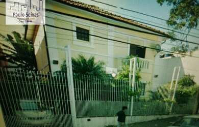 Imagem: O depósito possui 3 Vagas na garagem, 500m² de Área e está