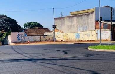 Imagem 4: Terreno Av. Luigi Amorese Esquina Sinaleiro Do Maxx Atacado