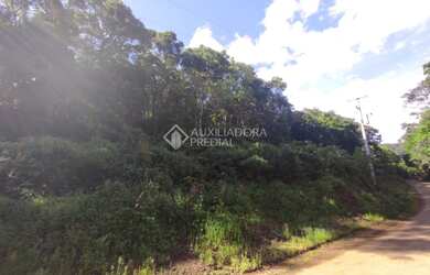 Imagem: O terreno possui 100.000m² de Área e está localizado em