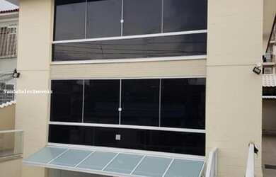 Imagem: O depósito possui 300m² de Área e está localizado em Campo