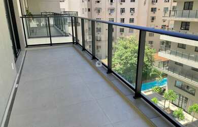 Imagem: O apartamento possui 3 Dormitórios, 1 Banheiro, 2 Vagas na