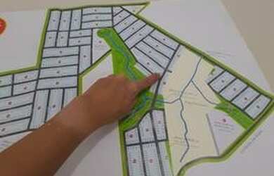 Imagem: O terreno possui 325m² de Área e está localizado em Floresta