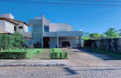 Imagem: A casa em condomínio possui 4 Dormitórios, 5 Banheiros, 2