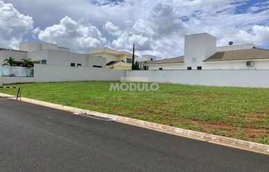 Imagem: O terreno possui 582m² de Área e está localizado em Nova