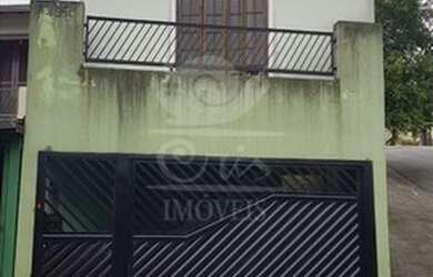 Imagem: A casa possui 3 Dormitórios, 1 Banheiro, 2 Vagas na garagem