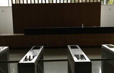 Imagem: O depósito possui 5 Vagas na garagem, 1000m² de Área e está