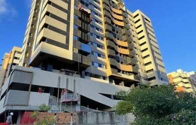 Imagem: O apartamento possui 3 Dormitórios, 3 Banheiros, 2 Vagas na