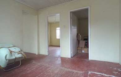 Imagem 3: Lote/Terreno para venda possui 360 metros quadrados em Guaíra - Curitiba...